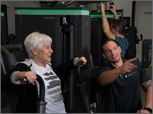 Innovative Technik für geriatrische Reha in der Physiopraxis